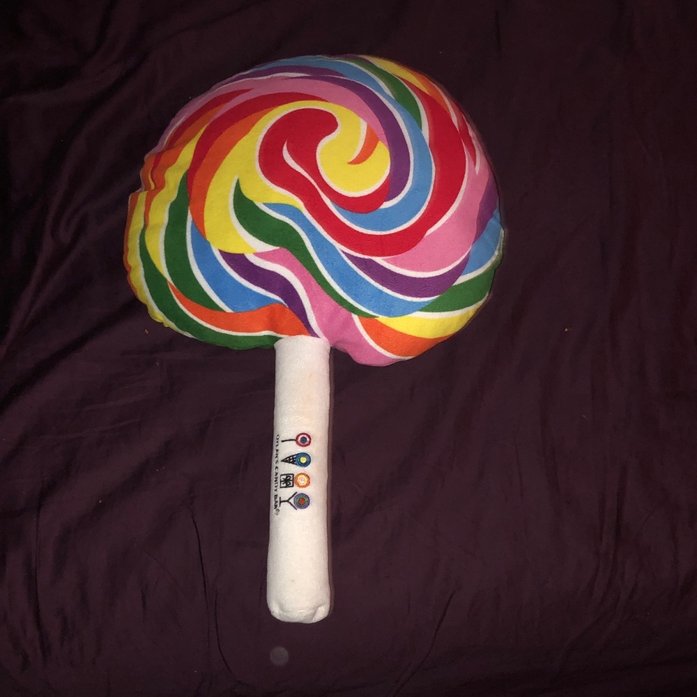 🧘🏻‍♀️ Dylan’s Candy Bar Lollipop Pillow